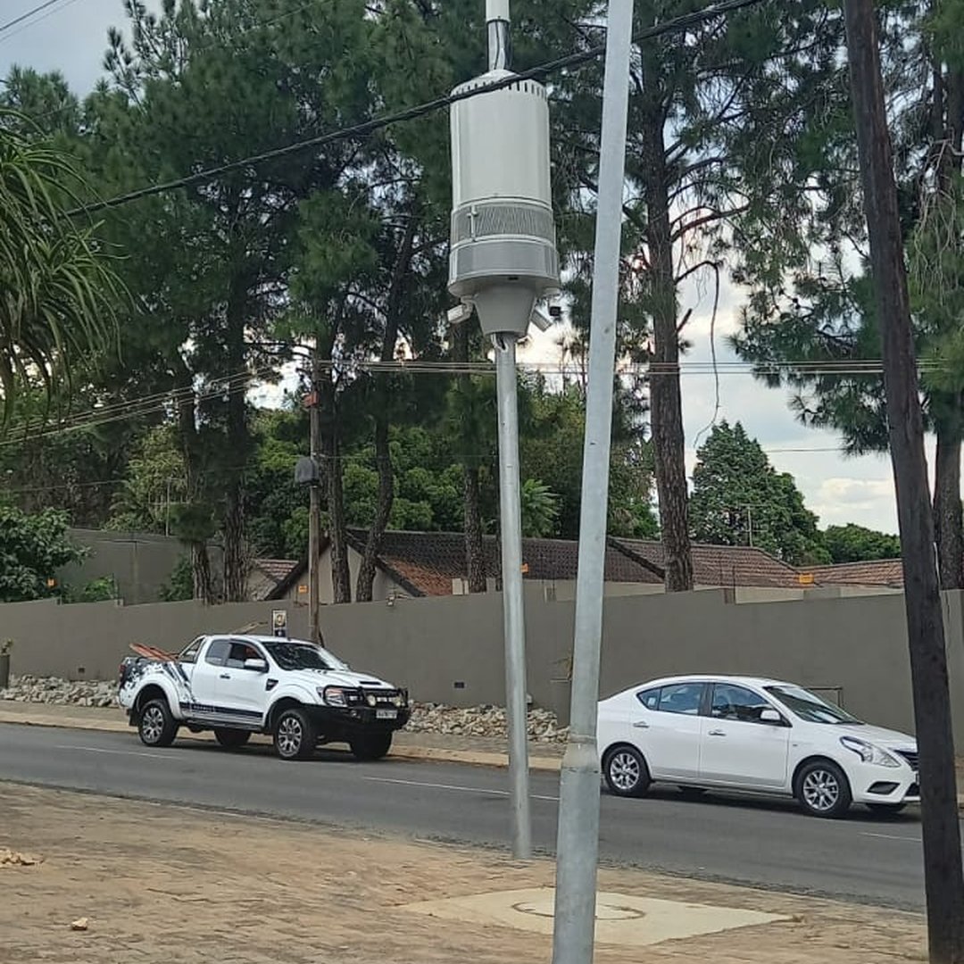 Small site, streetside